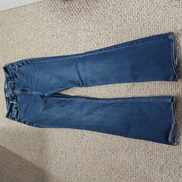 Old Navy Flare Jeans Higher High-Rise Size 2 - Picture 3 of 10